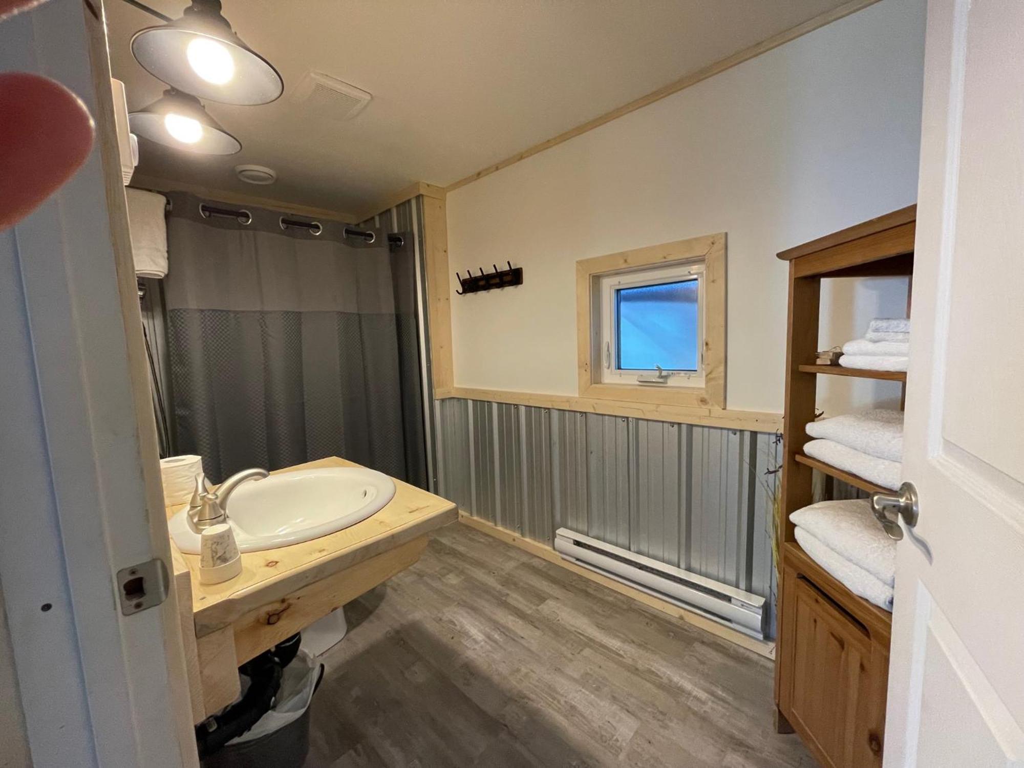 Mount Logan Ecolodge & Retreat Center هاينز جانكشن المظهر الخارجي الصورة